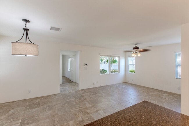 Building Photo - Stunning 4 Bedroom with 3 Bathroom Home in...