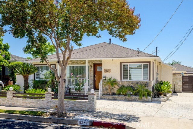 Building Photo - 8337 Valecrest Dr