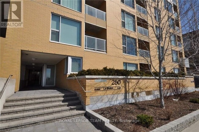 Building Photo - 250 Lett St