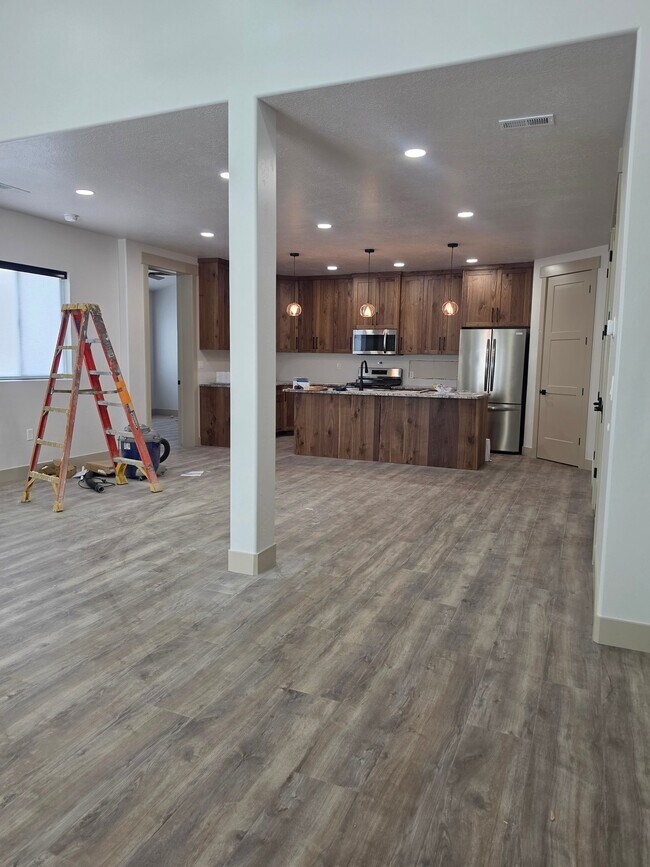 Foto del edificio - 2893 S 4300 W St