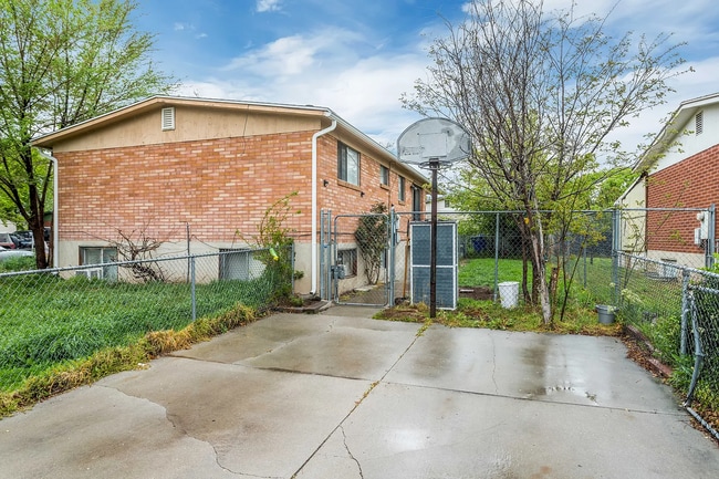 Photo - 8177 Darin St Apartment