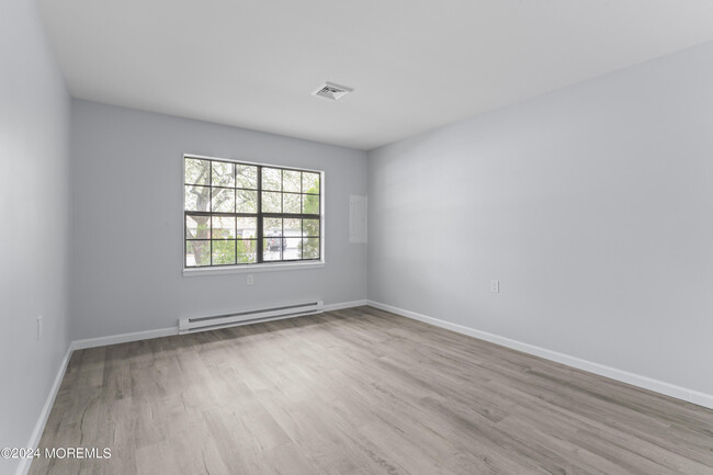Foto del edificio - 828 Balmoral Ct