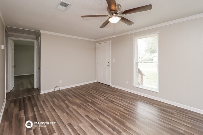 Foto del edificio - 2531 Oak Leaf Ln