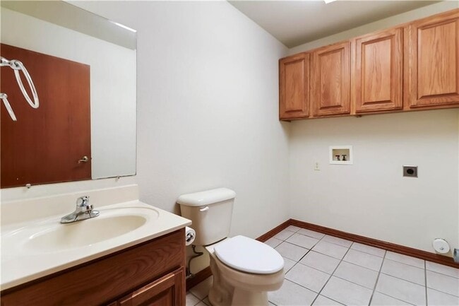 Photo - 2915 E Sterling Ct Apartment