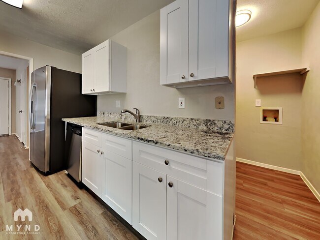 Foto del edificio - 2822 Canary Ln