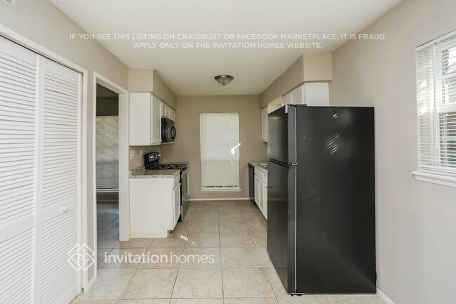 Foto del edificio - 553 Shadowcrest Ln