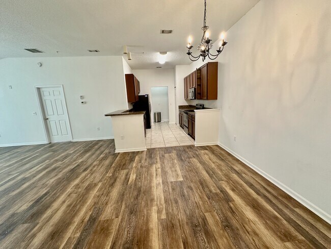 Foto del edificio - 209 Larkin Pl