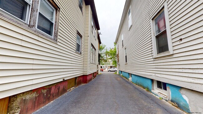 Foto del edificio - 461 Delaware Ave