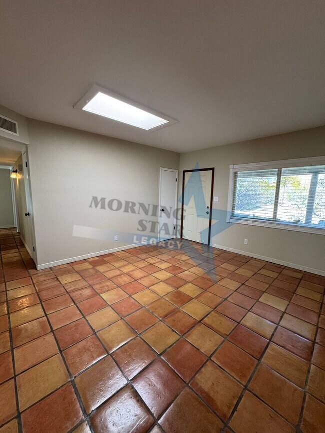 Foto del edificio - 3-Bedroom Home - True Desert Living!