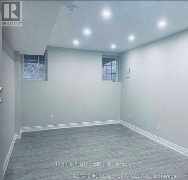 Building Photo - 42 Napanee St