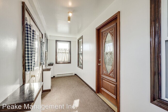 Foto del edificio - 4 br, 3 bath House - 240 N. Bryan St