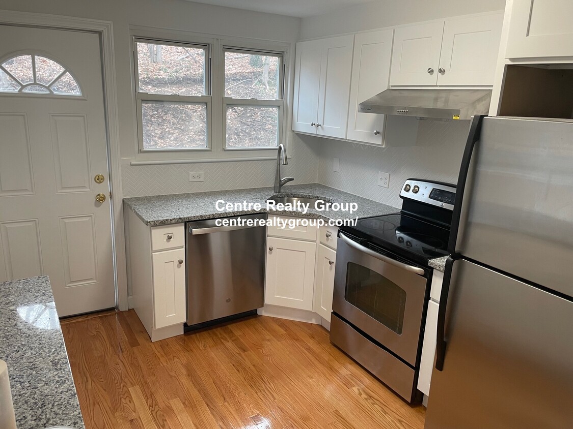 Primary Photo - 119 Chestnut St
