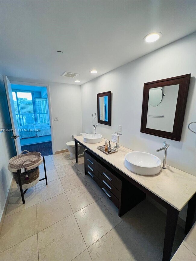 Foto del edificio - 495 Brickell Ave
