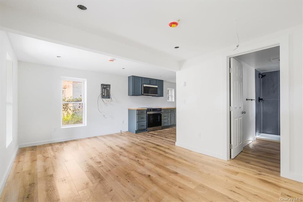 Foto principal - 9 Dubois St