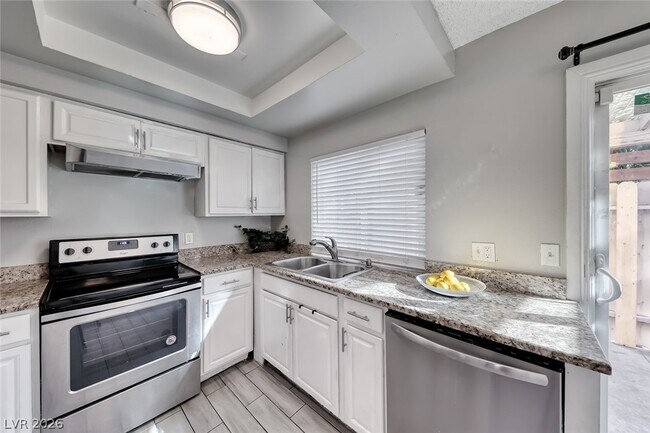 Foto del edificio - 4770 S Topaz St