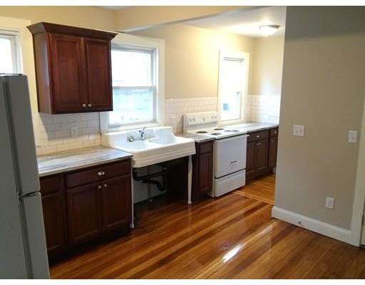 Building Photo - 81 Field St