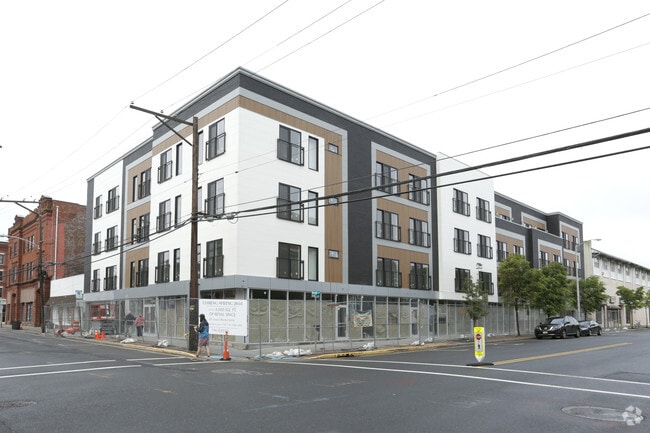 Construction - 700 Bangs Ave