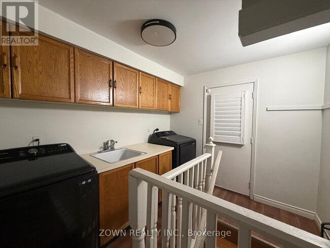 Building Photo - 45 Nottingham Crescent