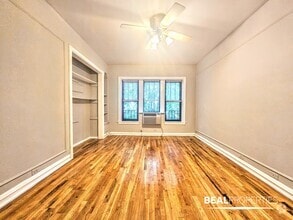 Building Photo - 837 W Wolfram St