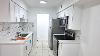 Building Photo - 1001 Buccaneer Dr