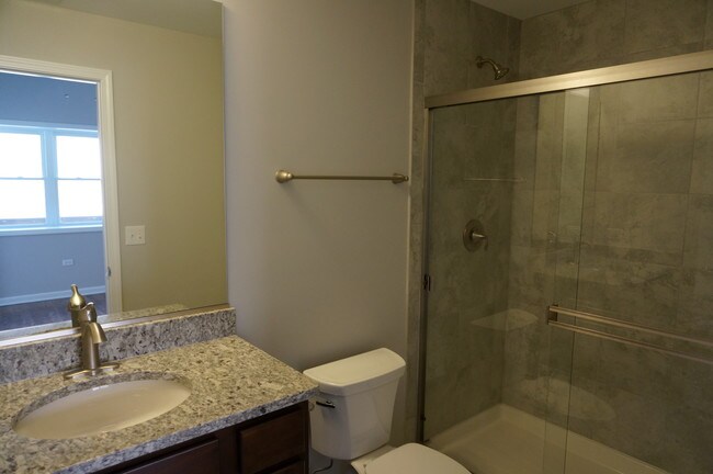 Foto del edificio - 2451 N Orchard St