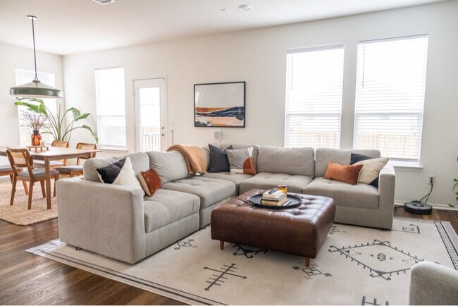 Building Photo - 6305 Conestoga Wagon Way