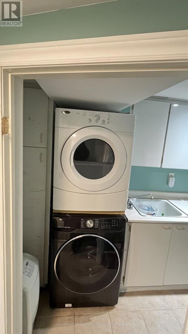 Building Photo - 168 Sail Crescent