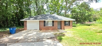 Building Photo - 48 Phillips Dr