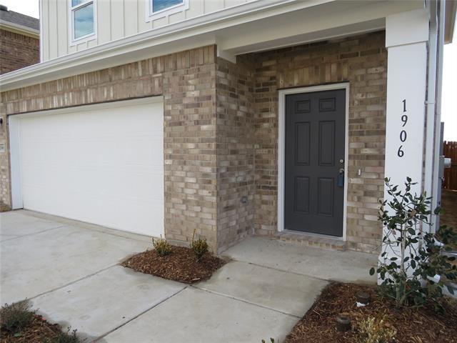 Building Photo - 1906 Chapel Hl Rd