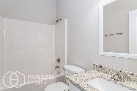 Building Photo - NOW AVAILABLE! - 17 Gardenia Ln, Dallas, G...