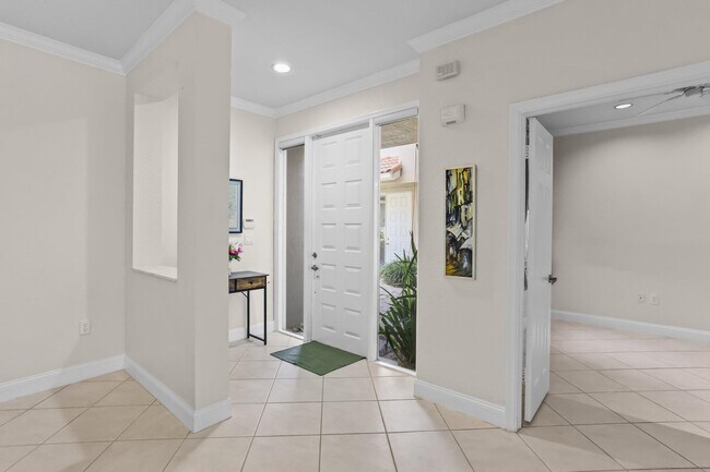 Building Photo - 6576 Villa Sonrisa Dr