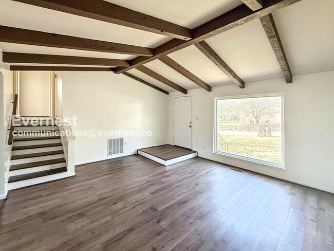 Building Photo - 6941 Suburban Terrace