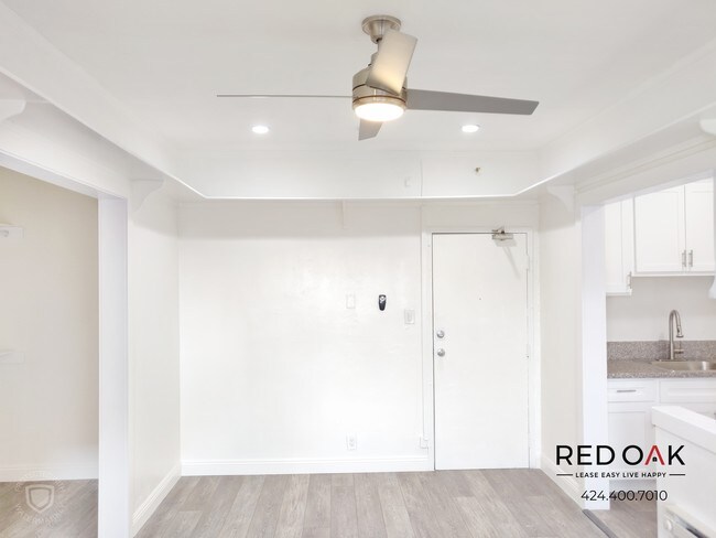 Foto del edificio - Studio with Bonus Room and Great View!