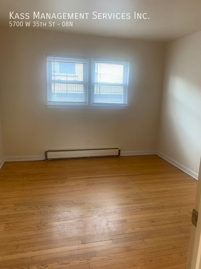Building Photo - 5700 W 35th St