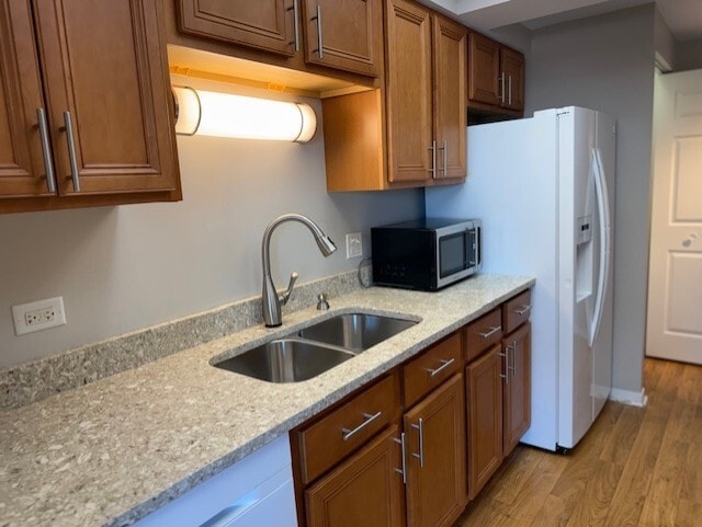 Building Photo - 6340 Americana Dr