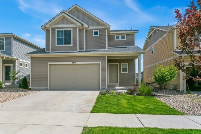 Building Photo - Spacious Banning Lewis Home with Finished ...