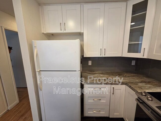 Building Photo - 7780 Margerum Ave