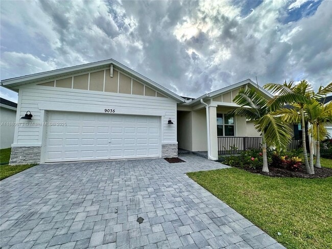 Building Photo - 9035 Dahlia Cir