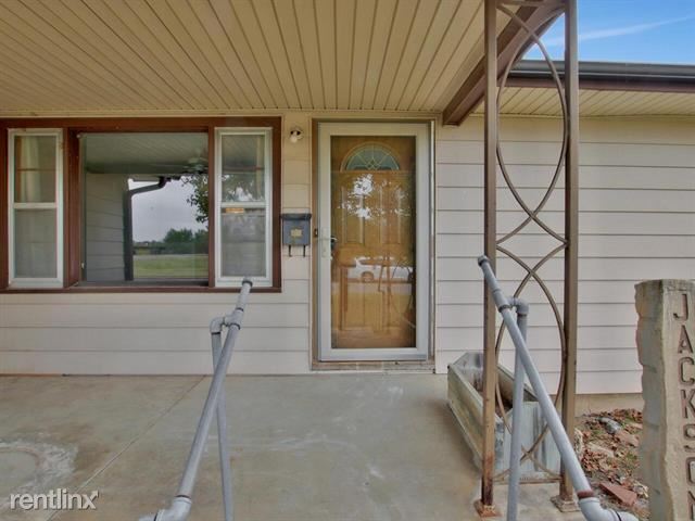 Foto del edificio - 3 br, 1 bath House - 2820 S. Greenway Blvd.