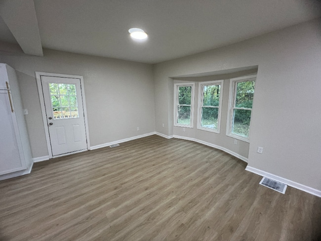 Foto del edificio - 3029 Woodland Ave