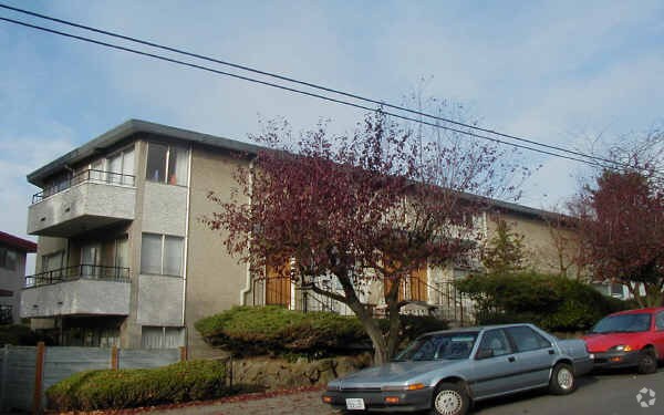 Building Photo - 7455 5th Ave NE