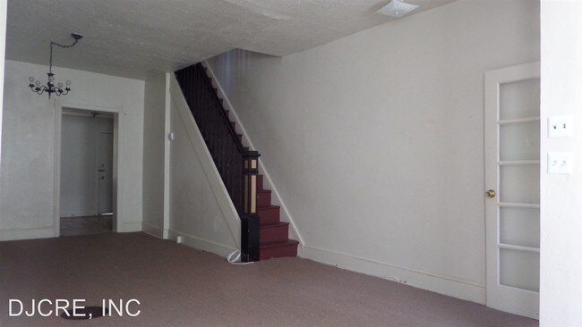 Building Photo - 2203 S Bouvier St