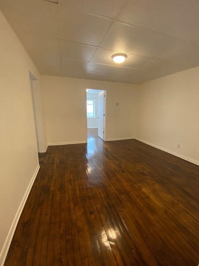 Foto del edificio - 757 E Warrington Ave