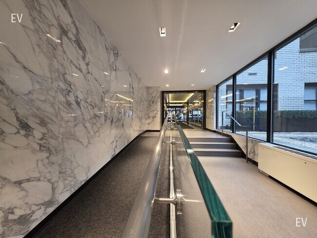 Foto del edificio - 145 E 16th St