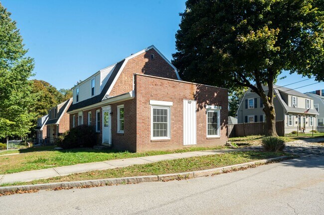 Foto del edificio - 80 Concord Way