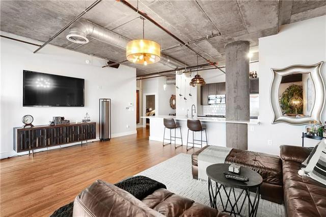 Building Photo - 3110 Thomas Ave