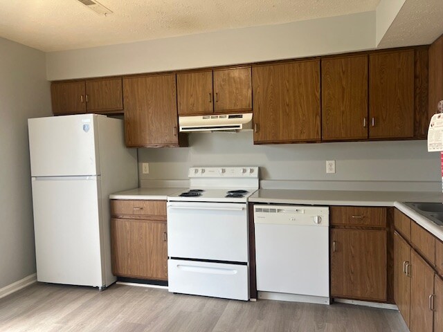 Building Photo - 16 Duiguid Dr