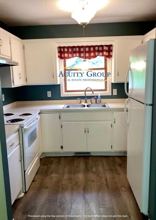 Building Photo - 3BR, 1BA Rambler