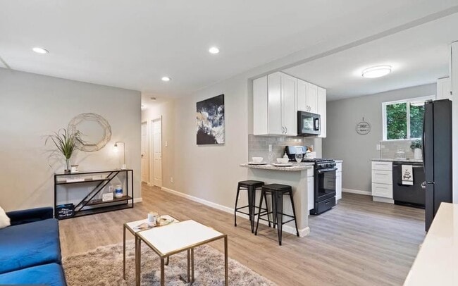 open kitchen with newer appliances - 1212 Clovis Ave