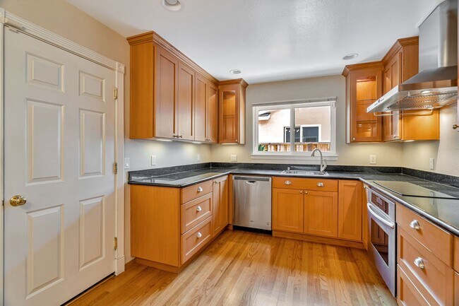 Building Photo - Charming 4-Bedroom Home with Updated Kitchen in Prime San Jose Location